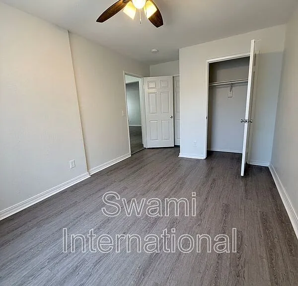 345 E Stepney St #4 — Photo 24
