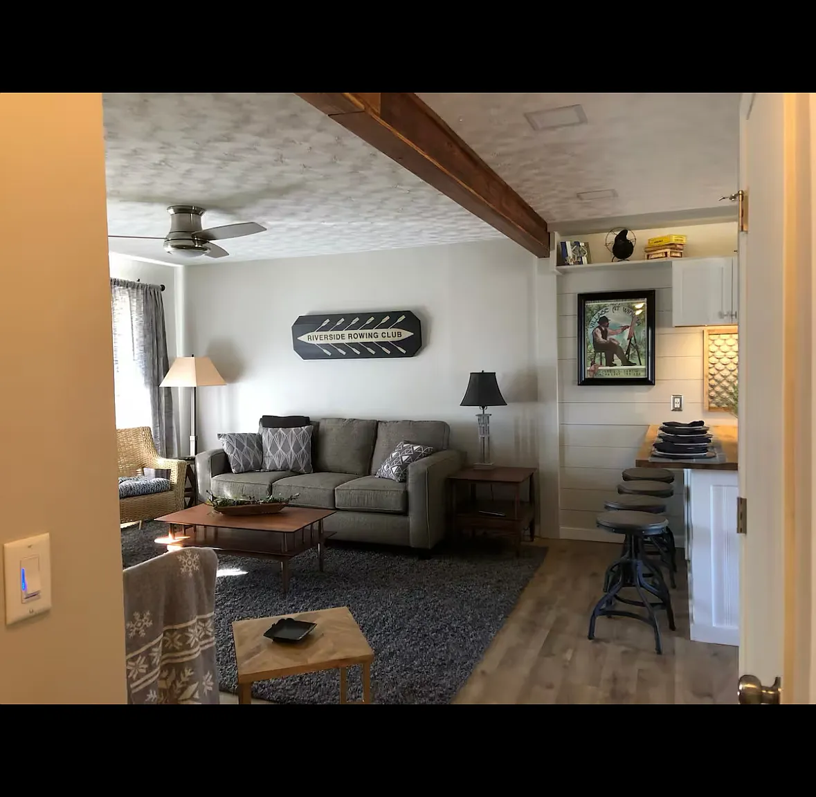 3 bed, 1008 sqft, $2,000 — Photo 2