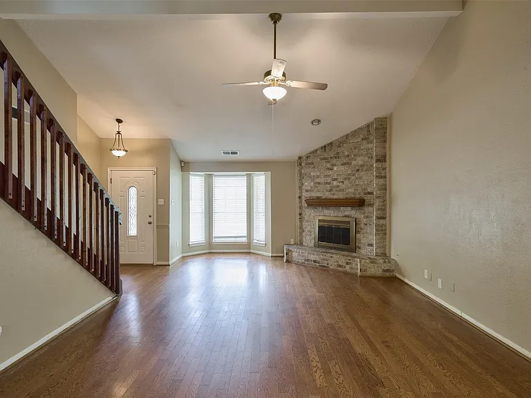 23311 Grand Rapids Ln — Photo 9