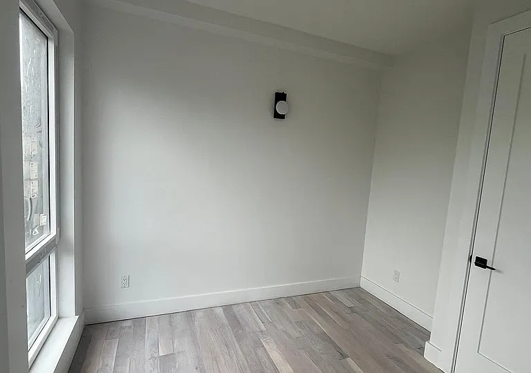 193 Graham Ave #3N — Photo 5