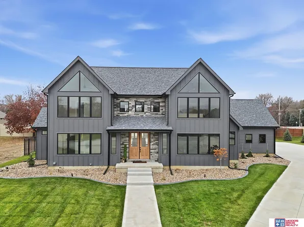 4727 Lambert Pl, Columbus, NE 68601