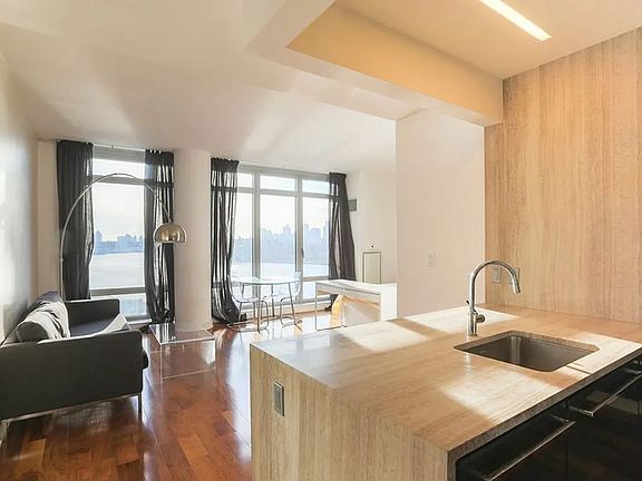 5th image of 2 Northside Piers APT 17D