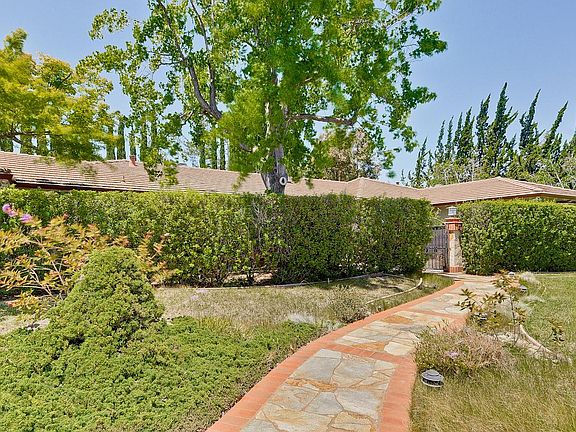 2nd image of 12951 Brandywine Dr