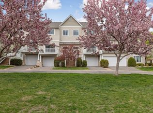 494 Willoughby Way W, Minnetonka, MN 55305