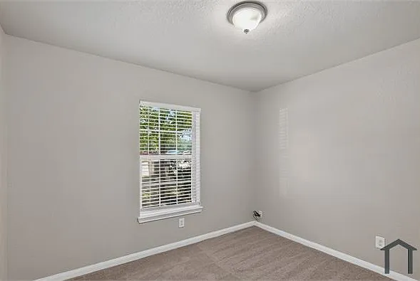6531 Luckey Sq — Photo 3