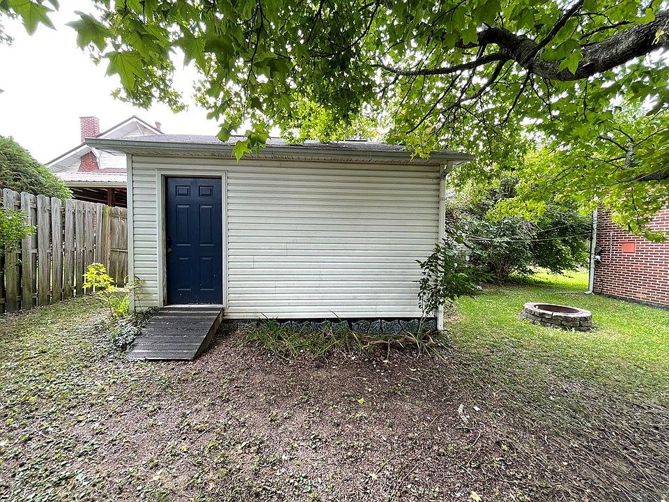 1102 Ritchie St, Princeton, WV 24740 Zillow