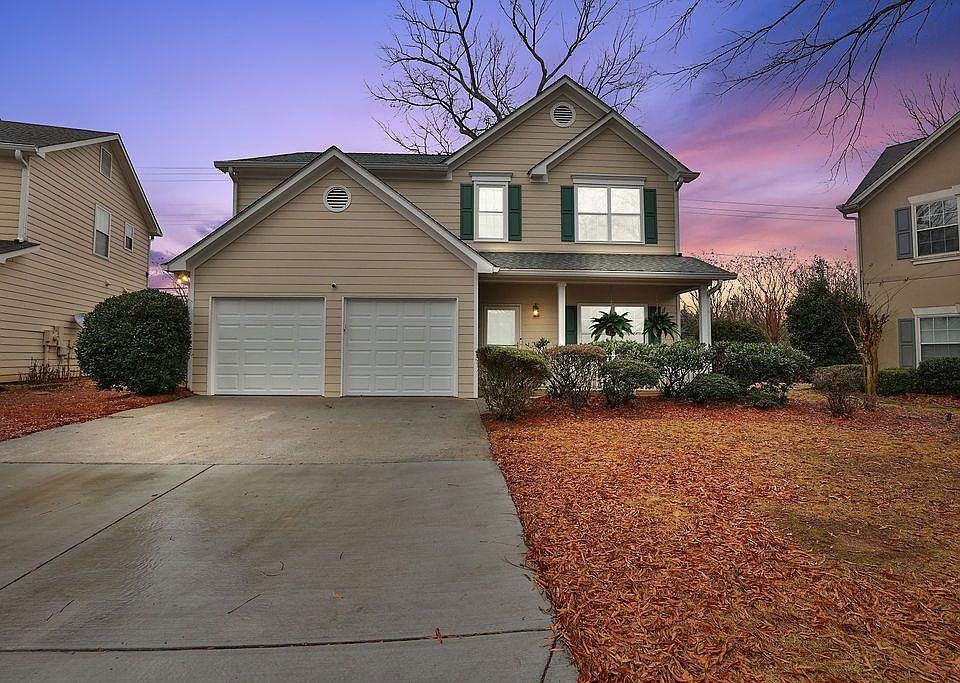 1st image of 320 Aqueduct Ct
