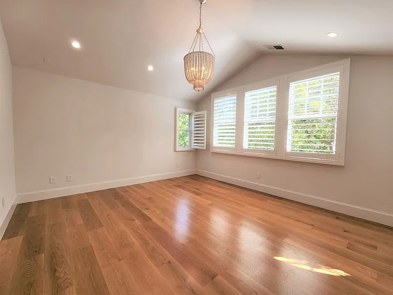 903 Ramona St — Photo 17