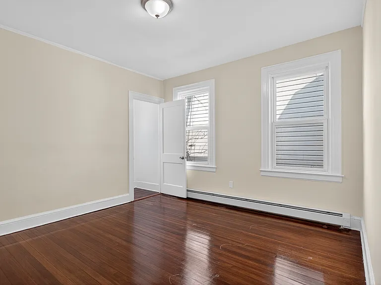 24 Marion Ave #2 — Photo 6