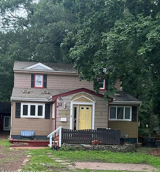 32A Woodrow St — Photo 2