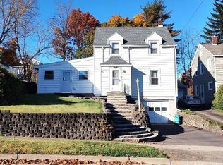 2723 Hall St, Endwell, NY 13760