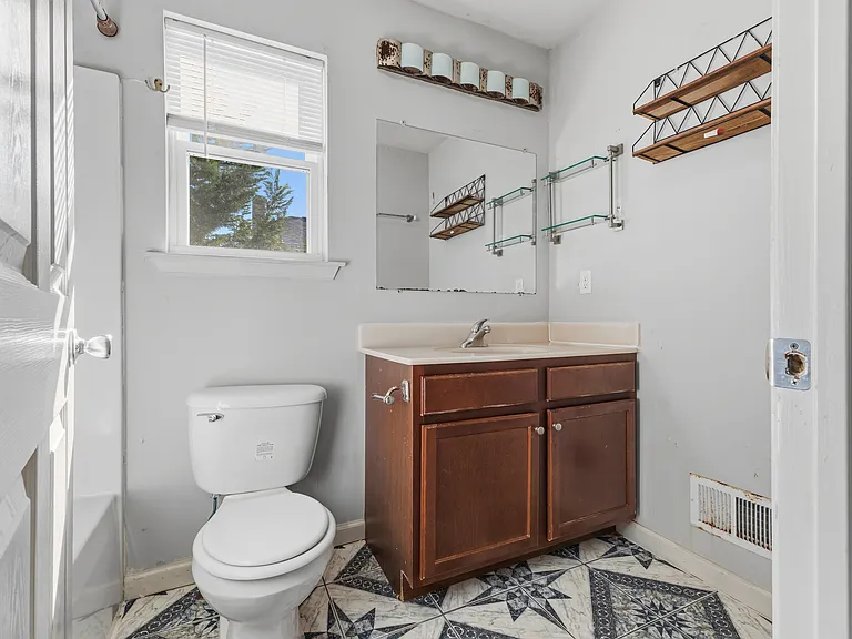 506 Fisher Pl — Photo 14