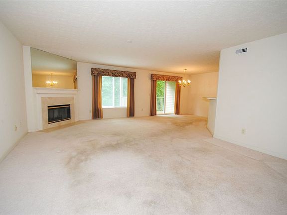5th image of 1400 Taramore Dr #16-202