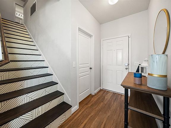 4th image of 2603 Skyview Silver Dr