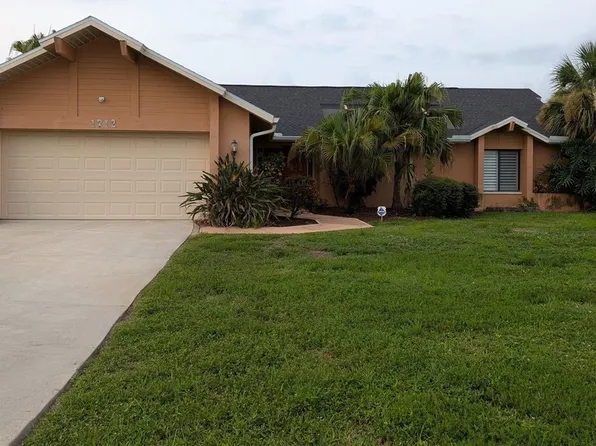 1712 Viscaya Pkwy, Cape Coral, FL 33990