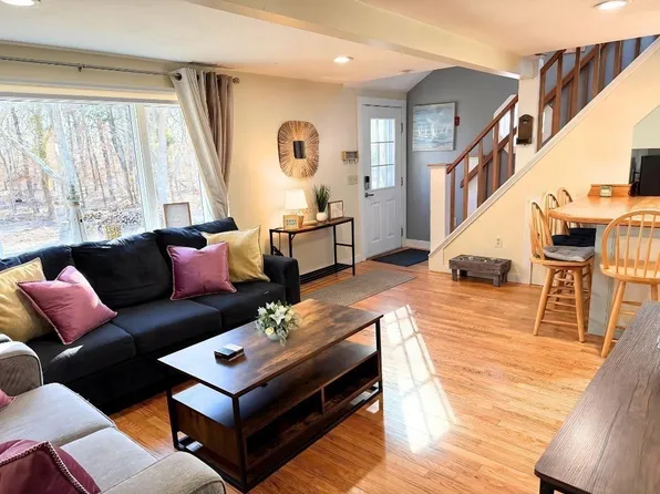 32-36 Canning Ter, Dennis Pt, MA 02639