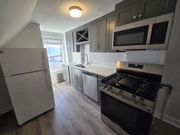 362 East St Floor 3, Dedham, MA 02026