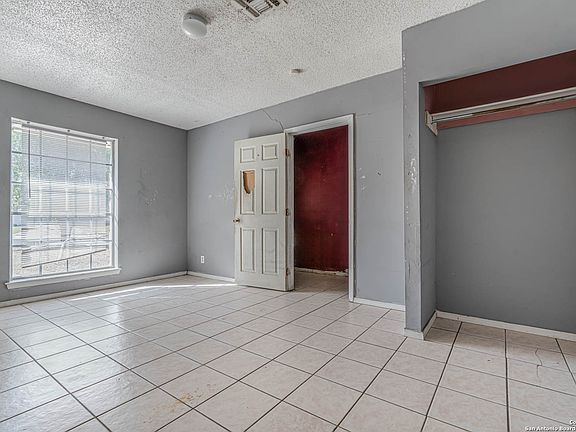 5th image of 6807 INDIAN LAKE DR