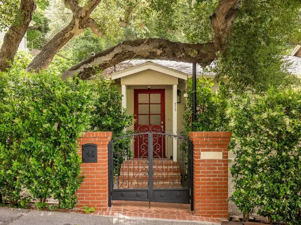 9720 Yoakum Dr, Beverly Hills, CA 90210