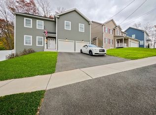 157 Canterbury Rd, Springfield, MA 01118