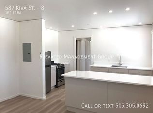 587 Kiva St APT 8, Los Alamos, NM 87544