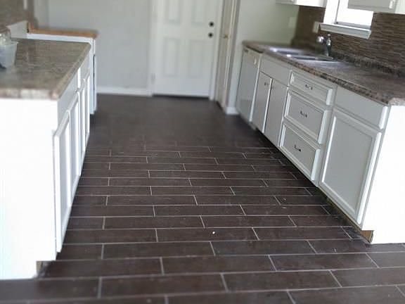 2nd image of 15862 Alger Dr
