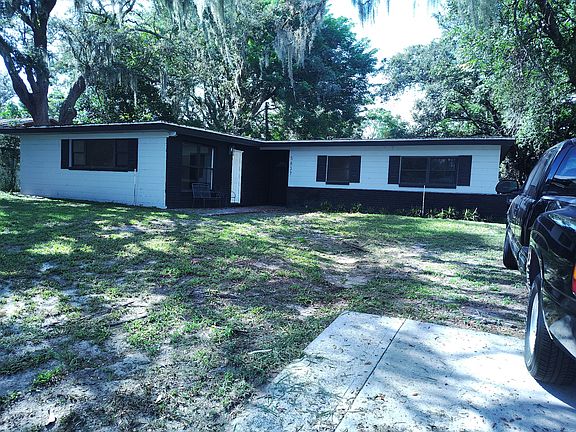 2nd image of 5837 Perrine Dr