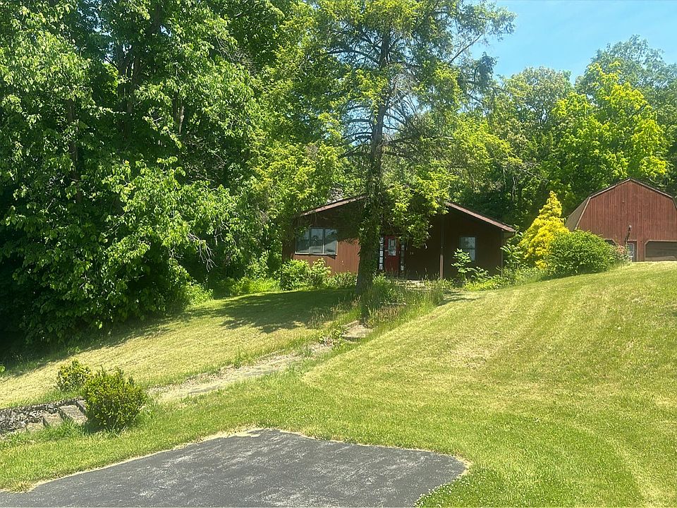 1st image of 28 Darrow Pl
