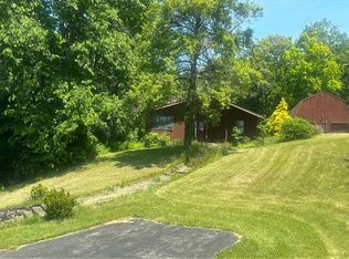 28 Darrow Pl, Poughkeepsie, NY 12603