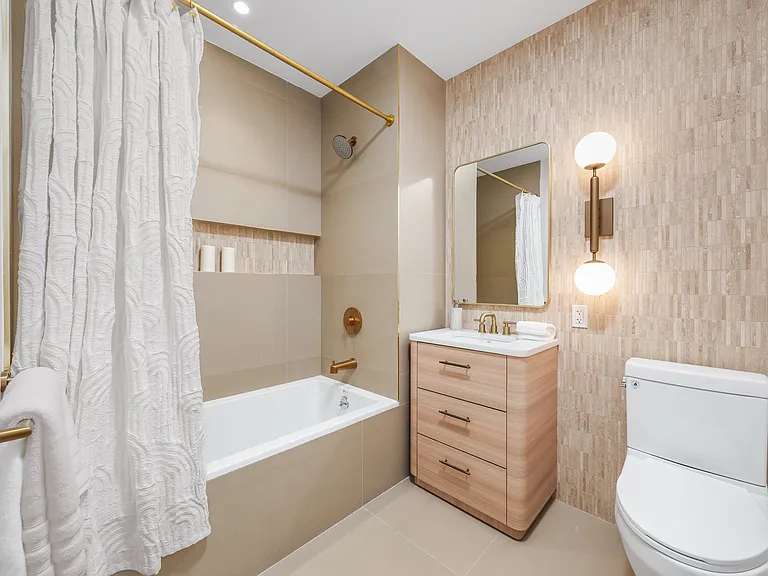 525 Pacific St #412 — Photo 7