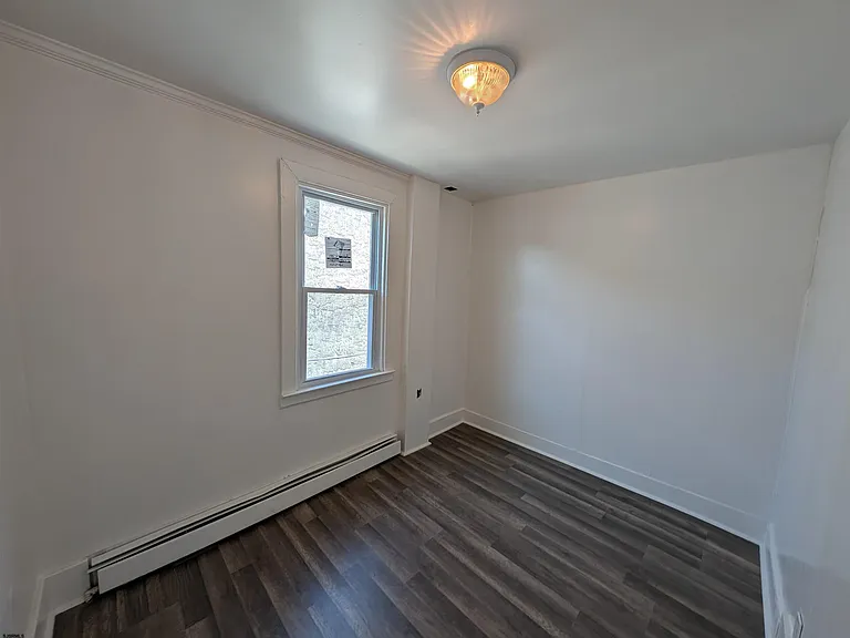 2015 Grant Ave — Photo 12