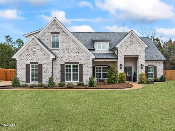 3238 Grayson Creek Dr, Southaven, MS 38672