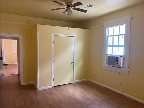 4th image of 2616 Republic St