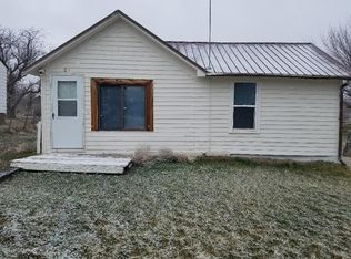 104 1st Ave SE, Dutton, MT 59433