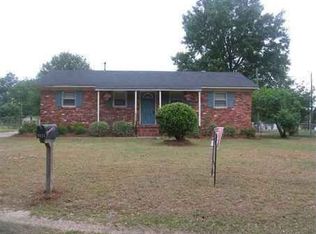 3211 Meadowbrook Dr, Florence, SC 29501