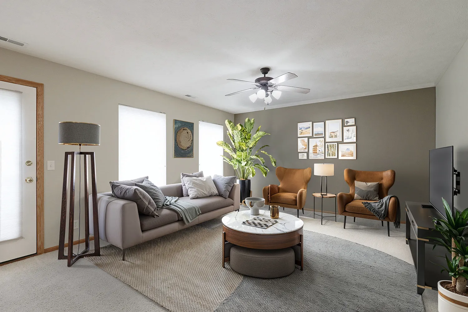 6907 Naples Dr — Photo 1