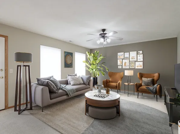 6907 Naples Dr, Lincoln, NE 68526