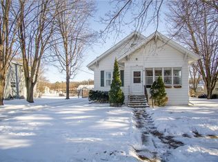 611 E Wells St, Durand, WI 54736