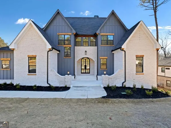 6113 Deepwater Cv, Gainesville, GA 30506