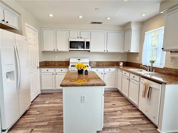 5 Quartz Ln, Mission Viejo, CA 92694