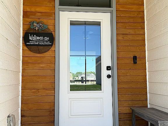 4th image of 9662 W Wilkinson St