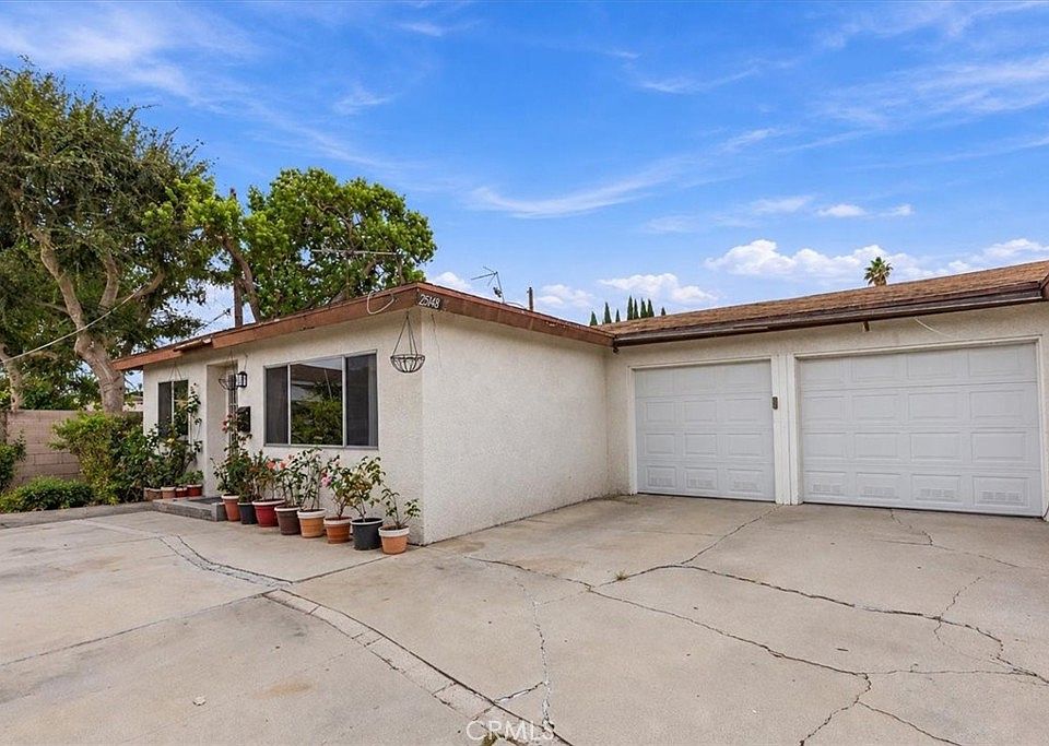 1st image of 25152 Ebony Ln