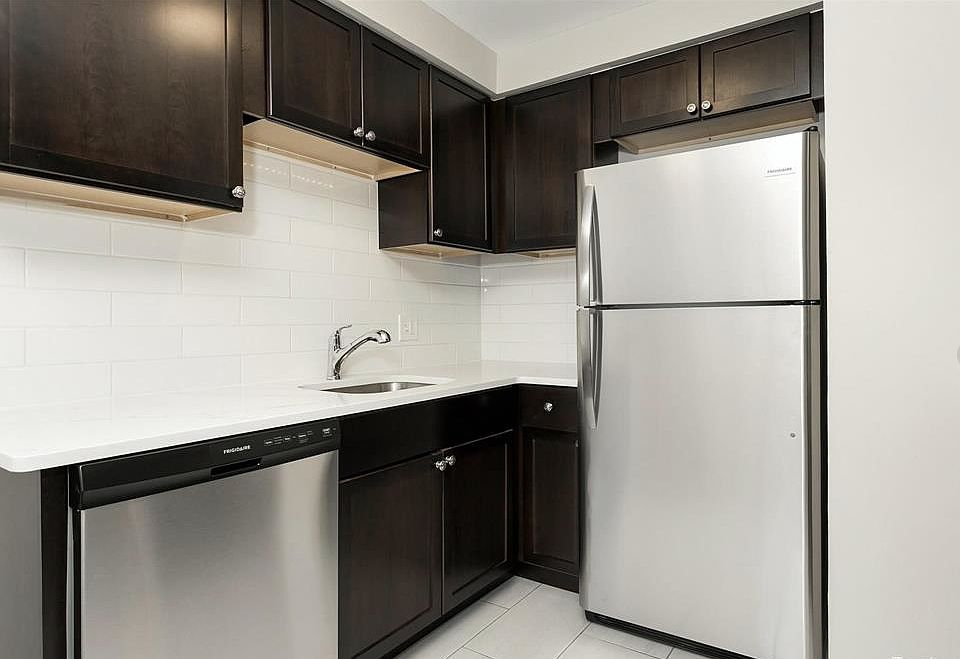 3330 Greenfield Rd # 16, photo 8