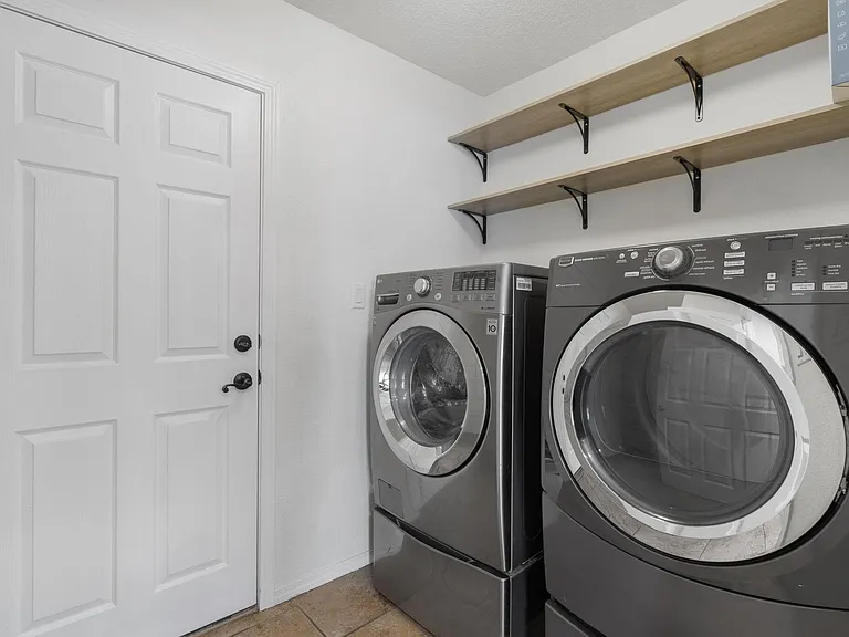 1740 Black Gold St SE — Photo 19