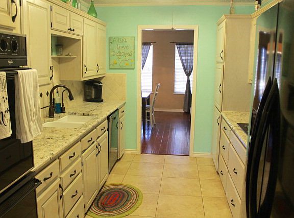 4th image of 4631 Valleybrook Ln