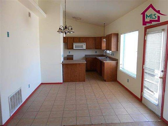 5th image of 5085 Cortez Ave