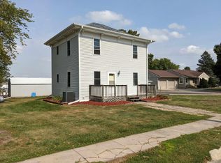 5114 E Rock Grove Rd, Rock City, IL 61070