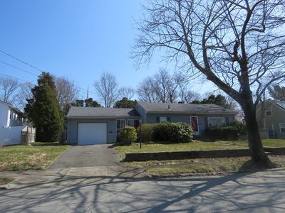 1286 Roseanne St, New Bedford, MA, 02740