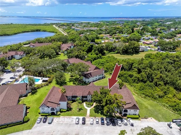 360 N Bayshore Blvd APT 106, Clearwater, FL 33759