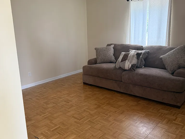 8711 Chloe Ct #8711 — Photo 4